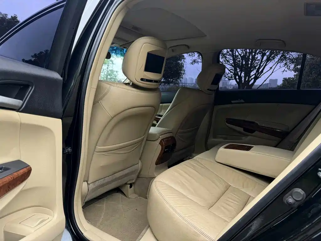 Honda Accord 2011