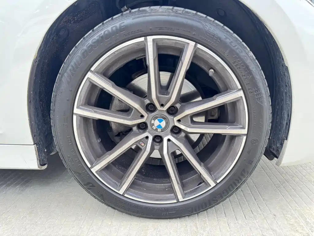 BMW 3 Series 2022 — фото 15