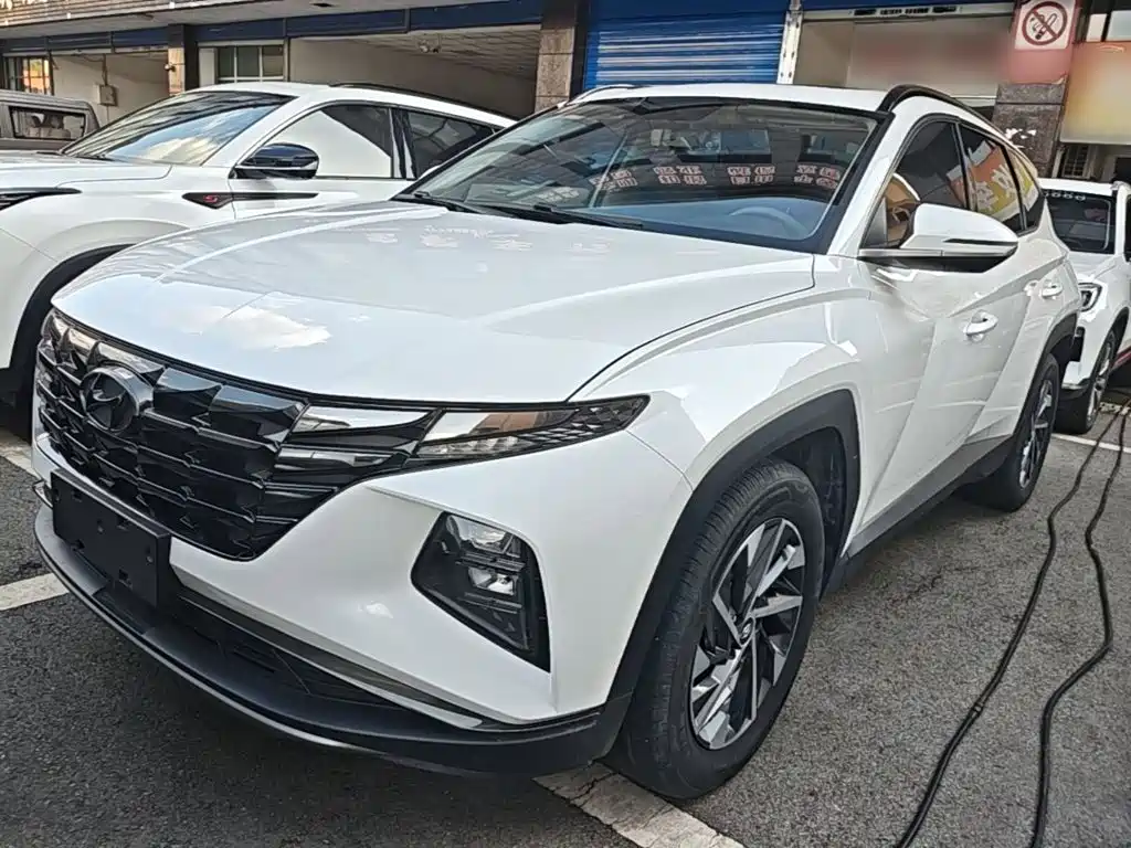 Hyundai Tucson 2023 — фото 1