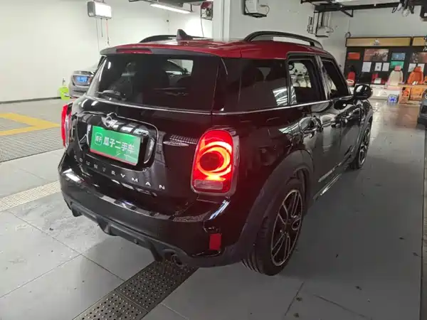 MINI JCW COUNTRYMAN 2017
