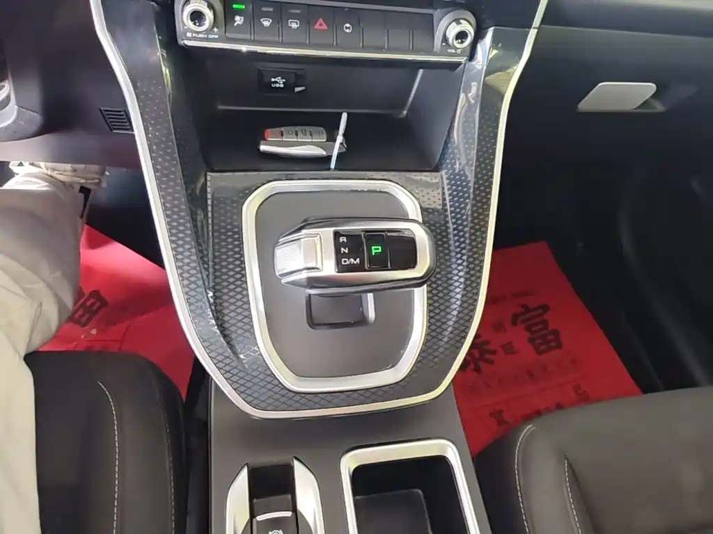 Haval M6 2021 — фото 14