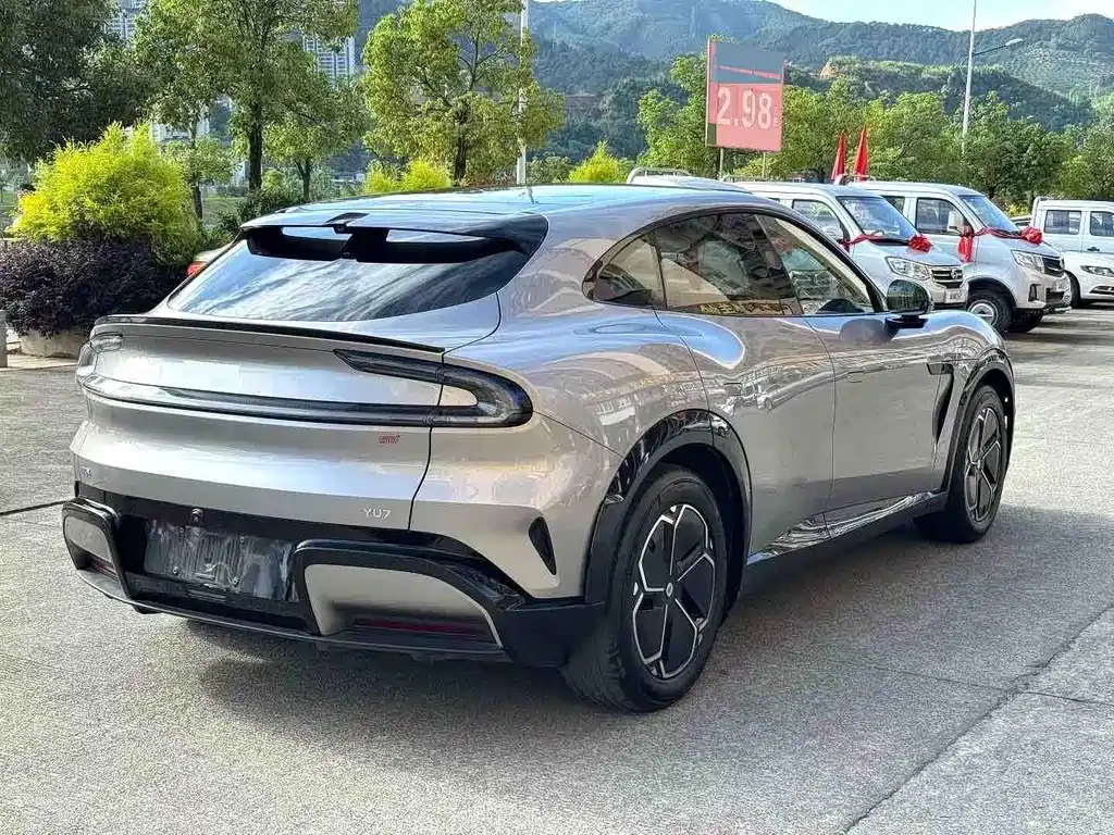 Xiaomi YU7 2025 — фото 6