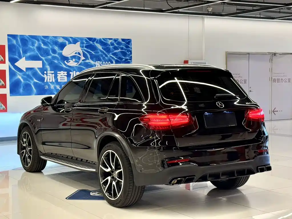 Mercedes-Benz GLC AMG 2019 — фото 12