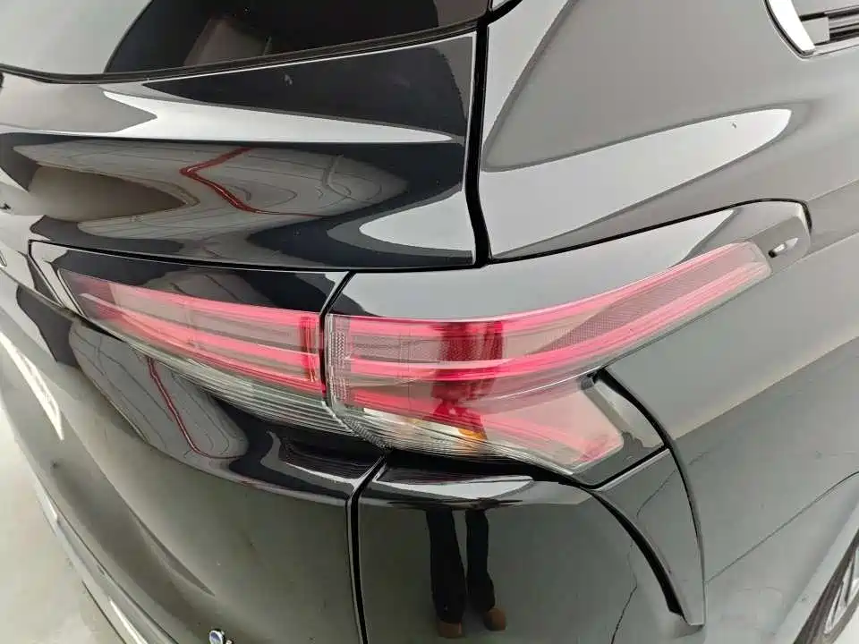 Toyota Granvia — фото 20