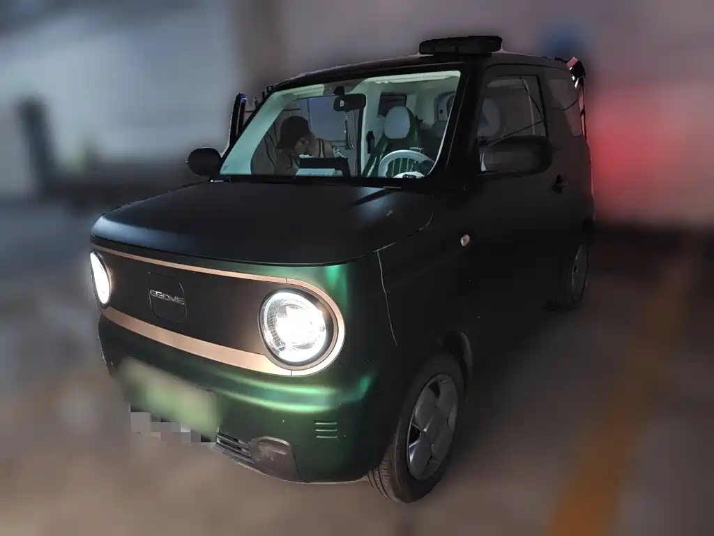 Geely Galaxy Panda 2023