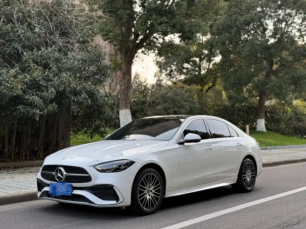 Mercedes-Benz C-Class 2023 — фото 1