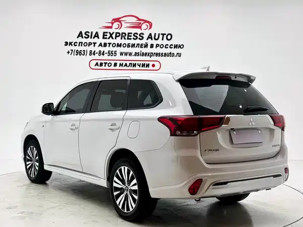 Mitsubishi Outlander 2023