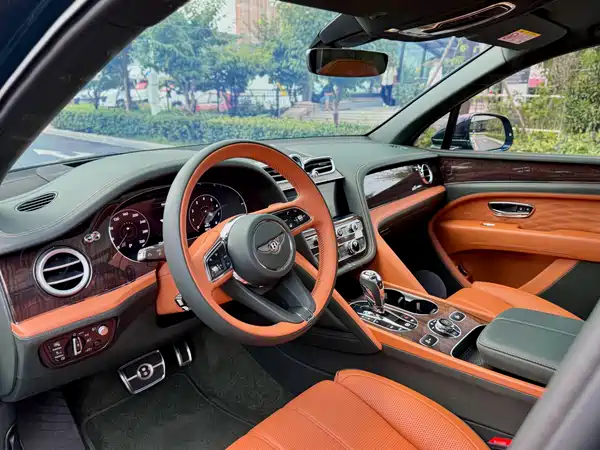 Bentley Bentayga 2023
