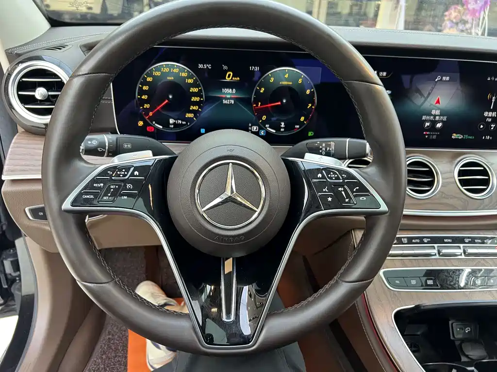 Mercedes-Benz E-Class 2022 — фото 21