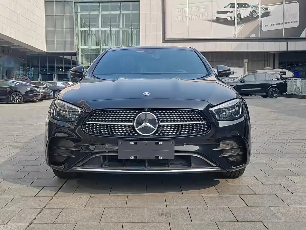 Mercedes-Benz E-Class 2023 — фото 2