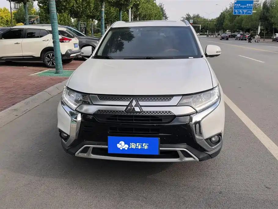 Mitsubishi Outlander 2019