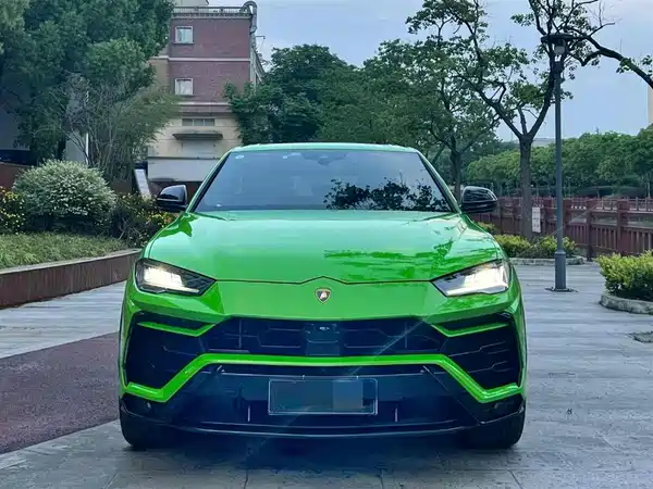 Lamborghini Urus 2022