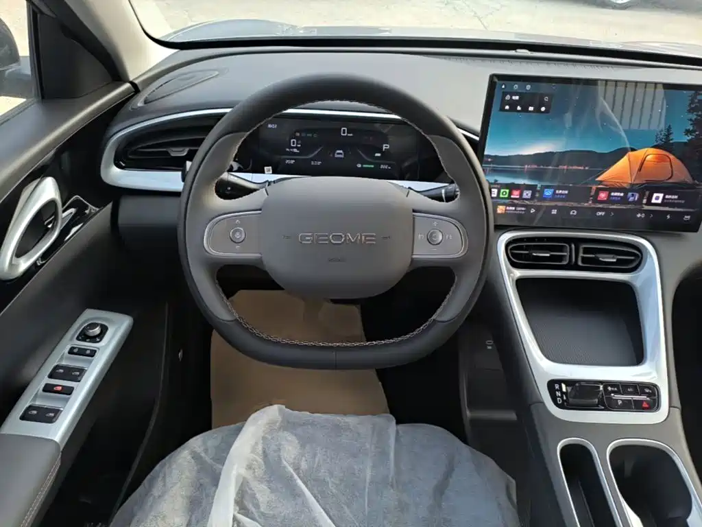 Geely Galaxy Starwish 2026 — фото 11