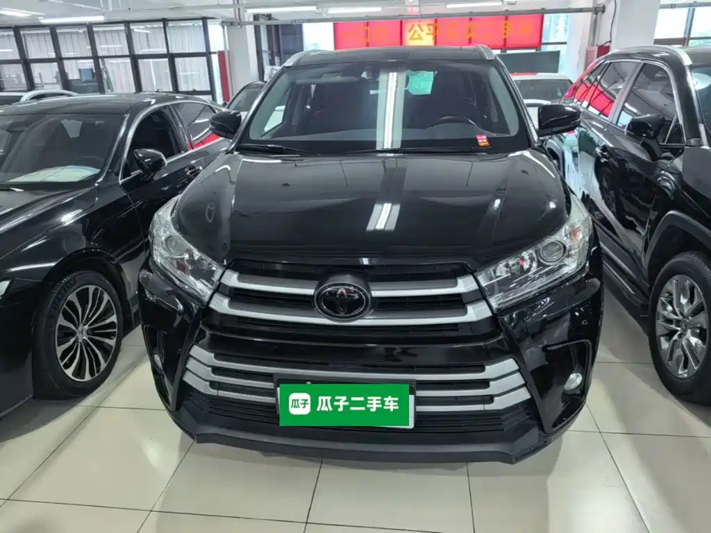 Toyota Highlander 2018 — фото 3