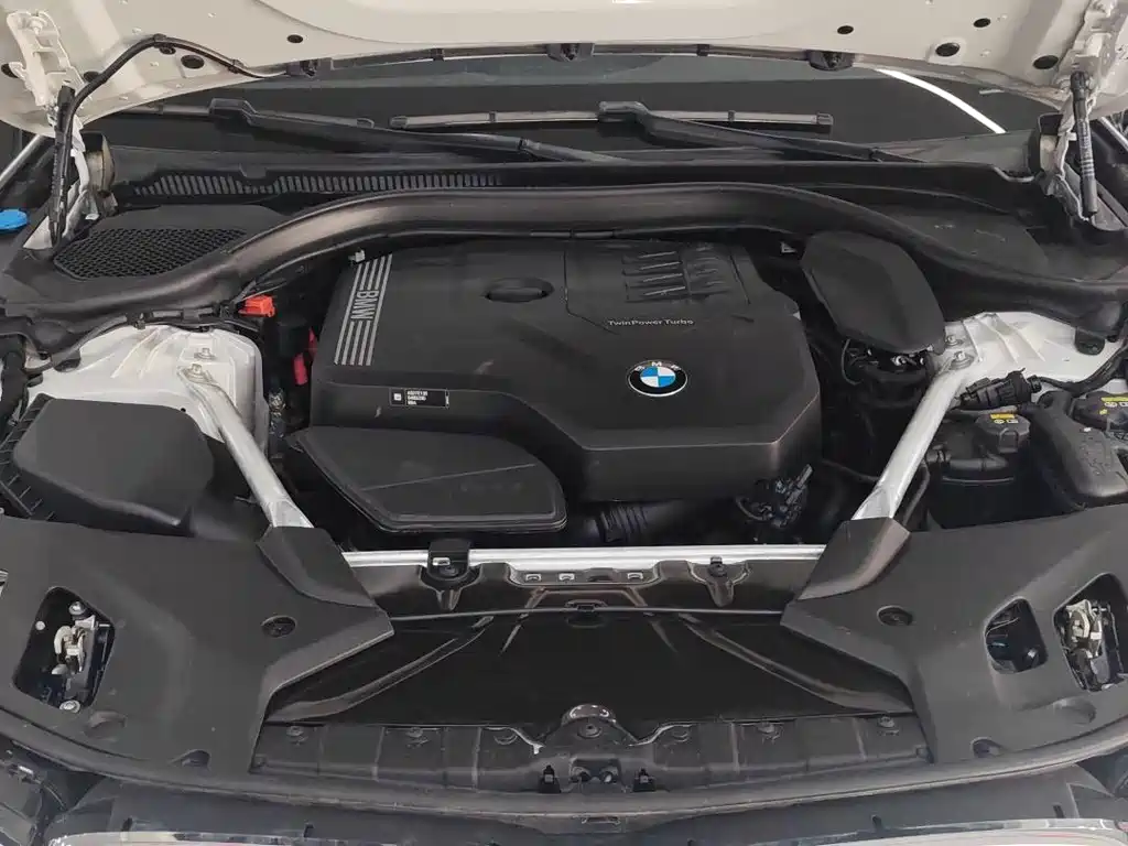 BMW 5 Series 2021 — фото 18