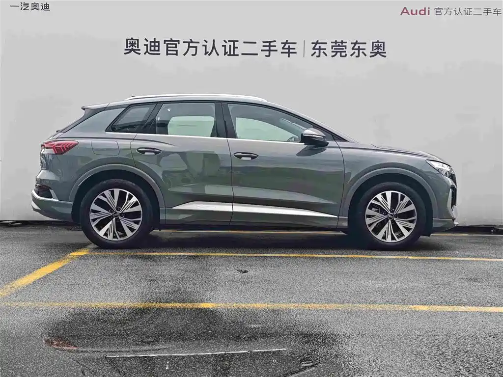 Audi Q4 E-Tron 2024 — фото 3