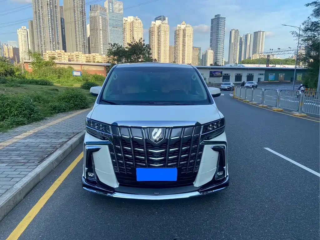 Toyota Alphard 2016 — фото 2