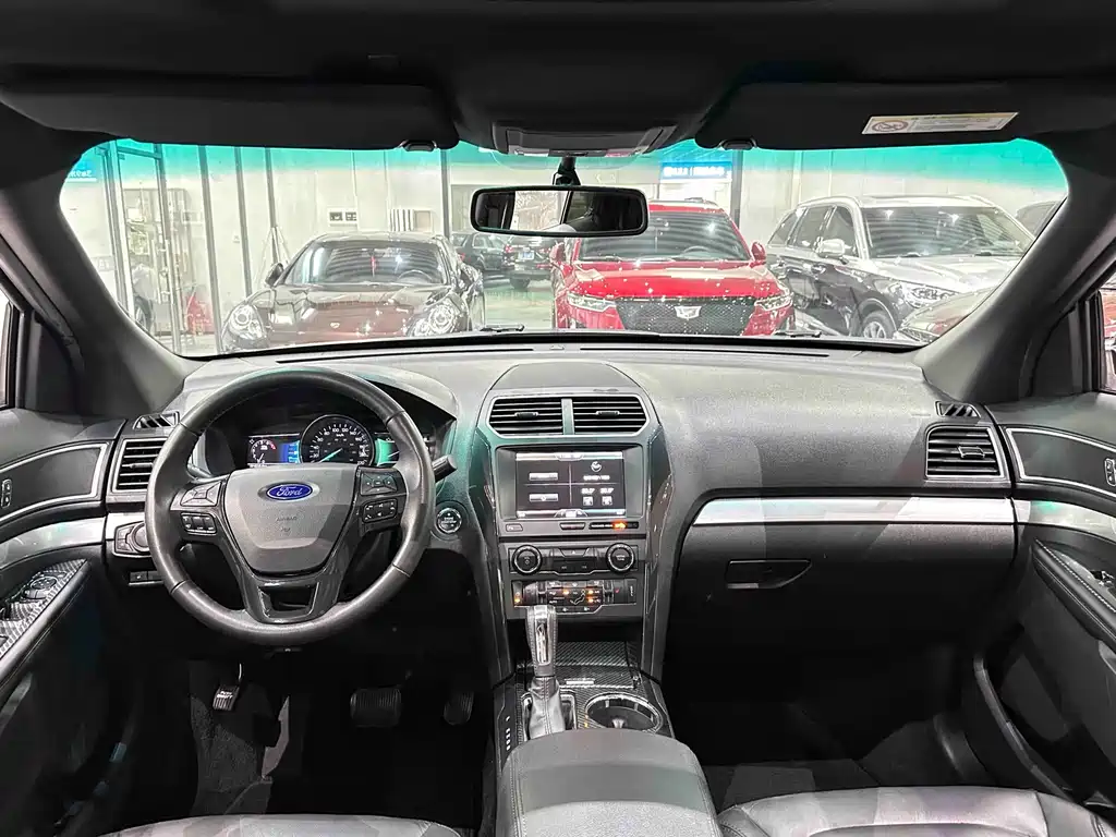 Ford Explorer 2015 — фото 18