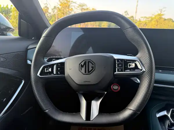 MG MG7 2025