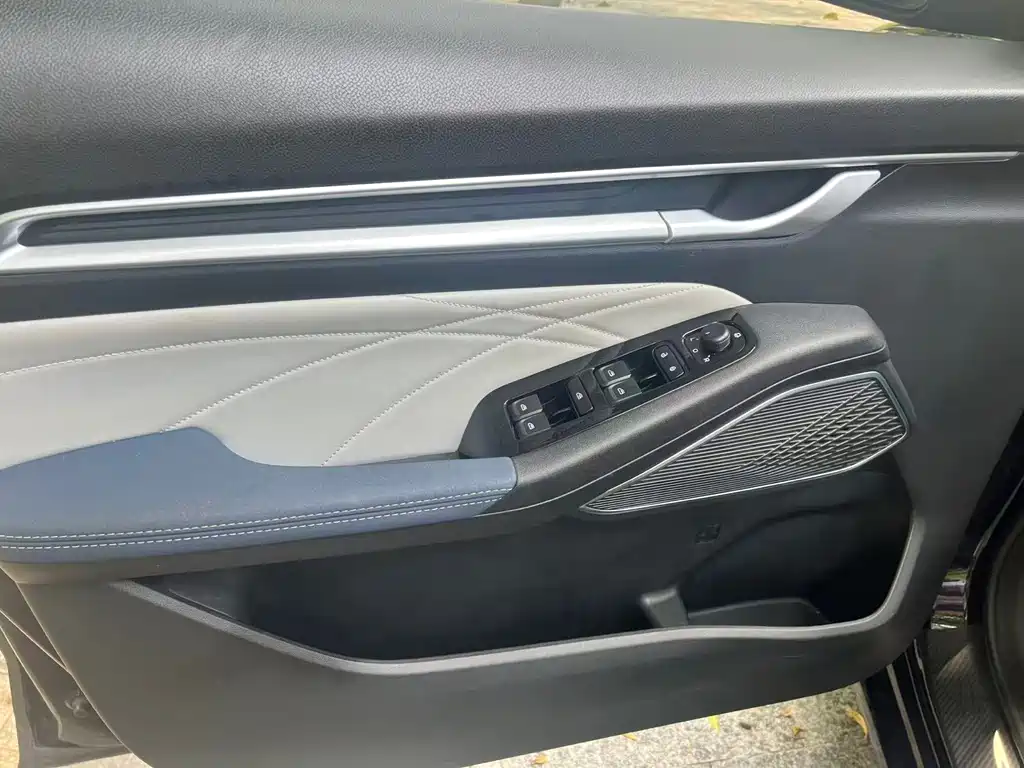 Geely Emgrand L 2022 — фото 10