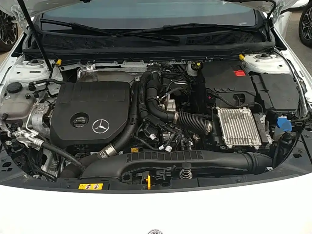 Mercedes-Benz A-Class 2024 — фото 20