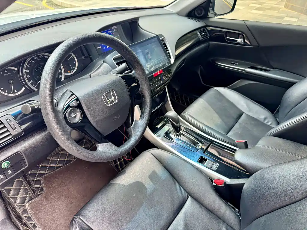 Honda Accord 2018 — фото 5
