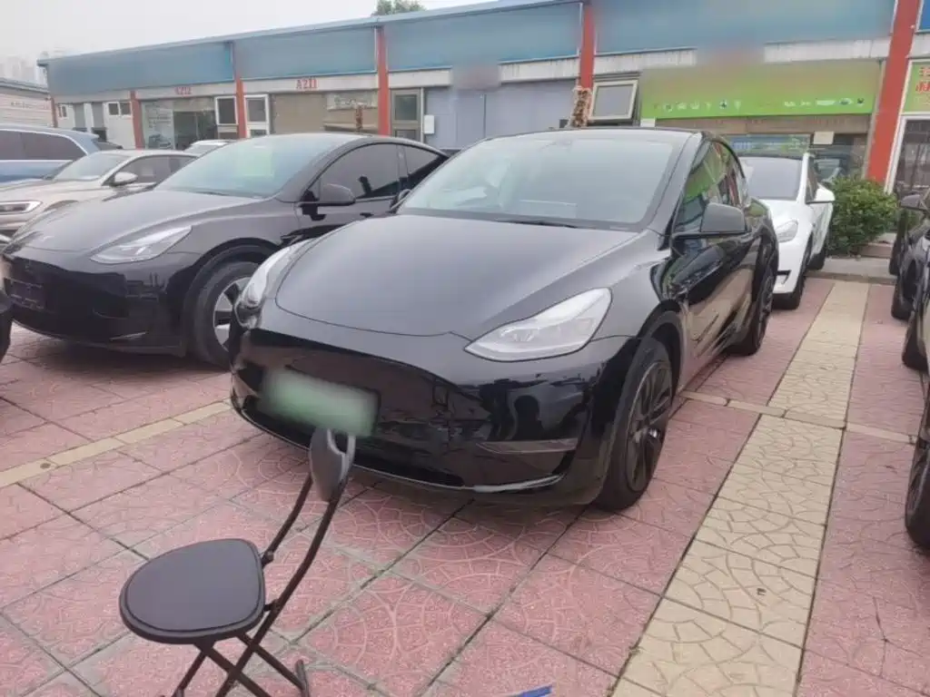 Tesla Model Y 2022 — фото 1