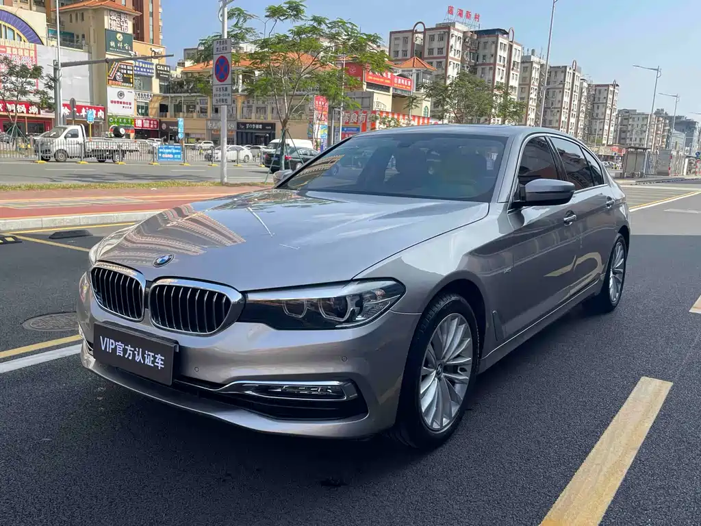BMW 5 Series 2018 — фото 2