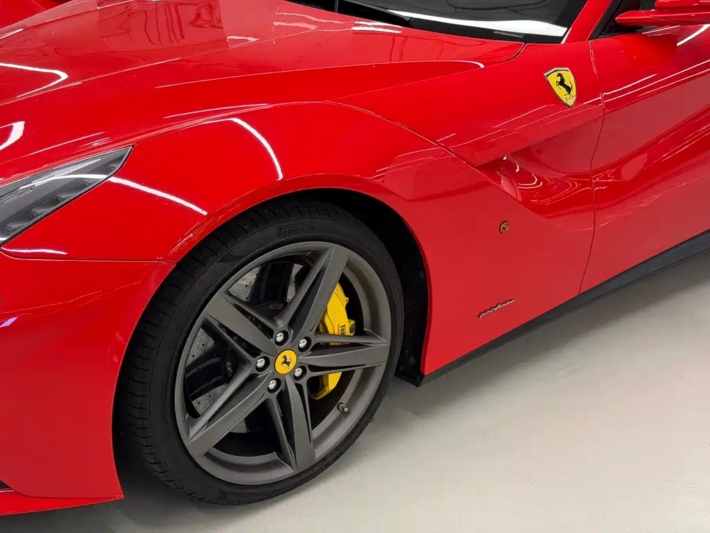 Ferrari F12berlinetta 2013 — фото 10