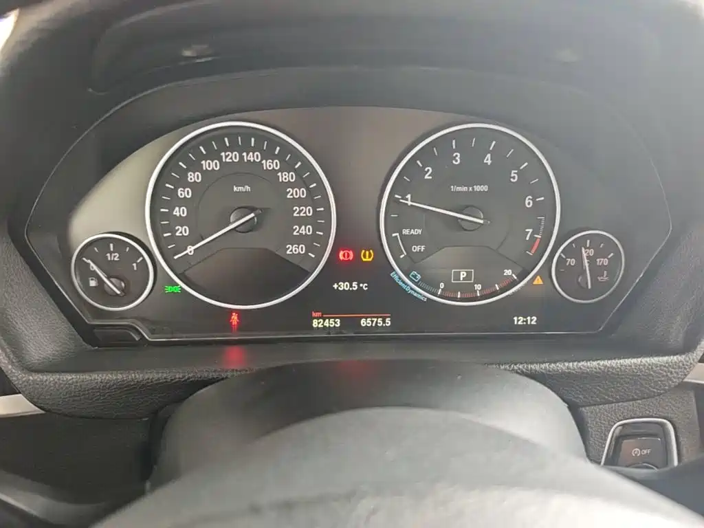 BMW 3 Series 2019 — фото 12