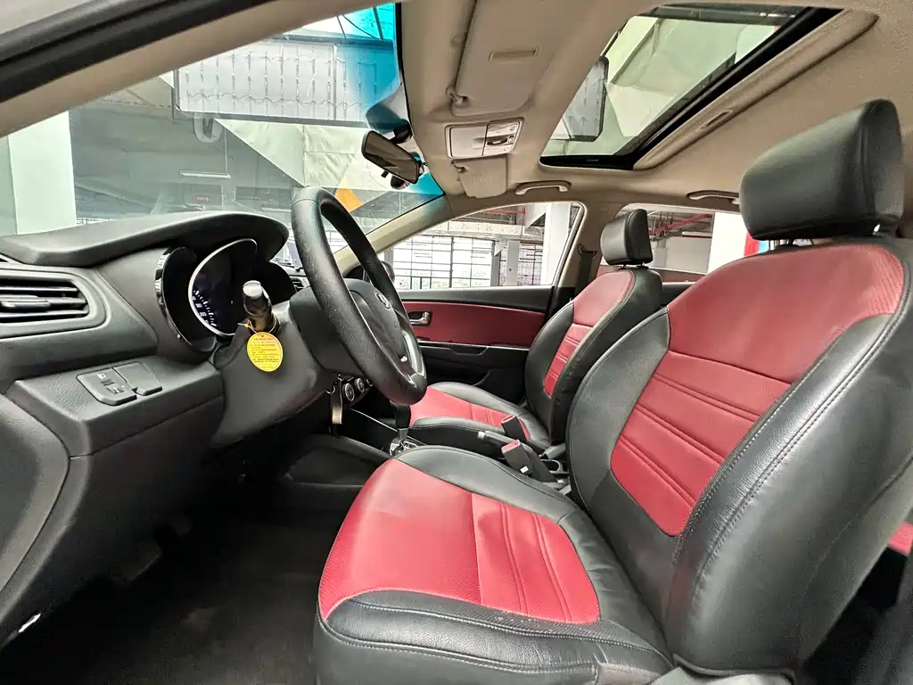 Kia K2 2015 — фото 12