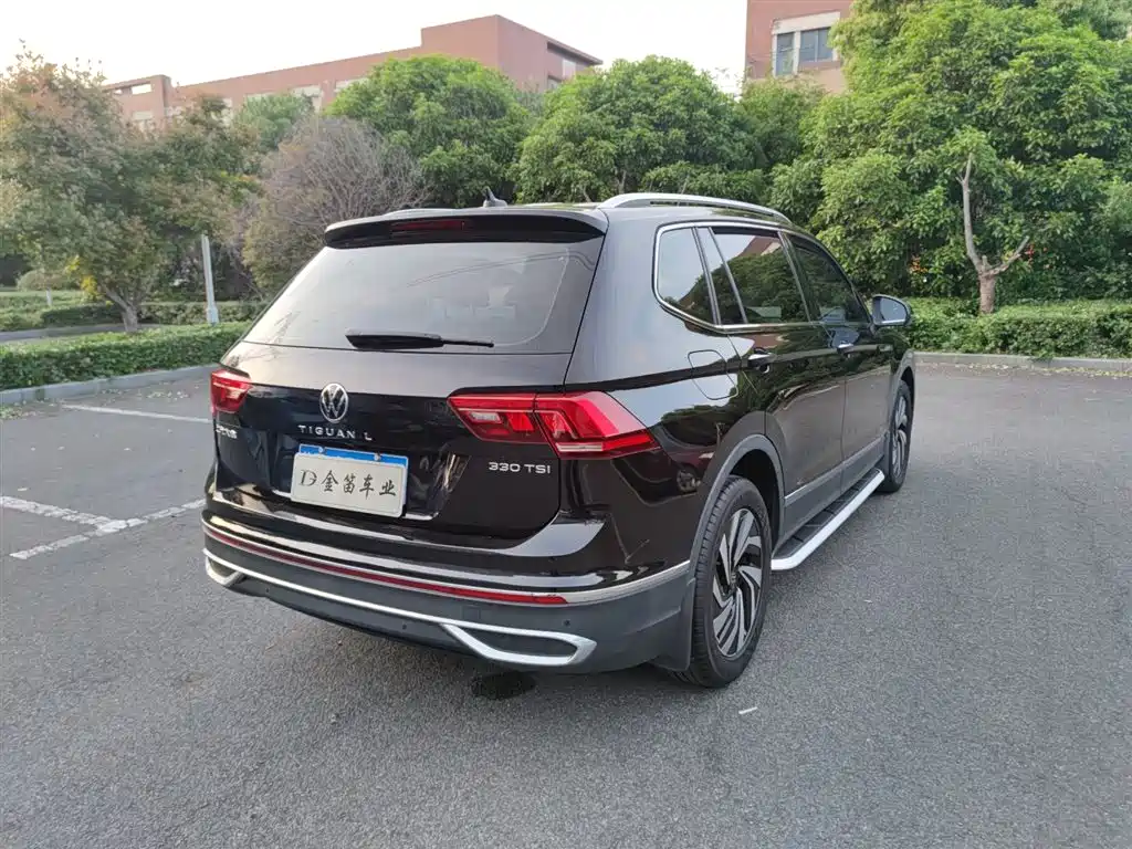 Volkswagen Tiguan L 2021 — фото 10