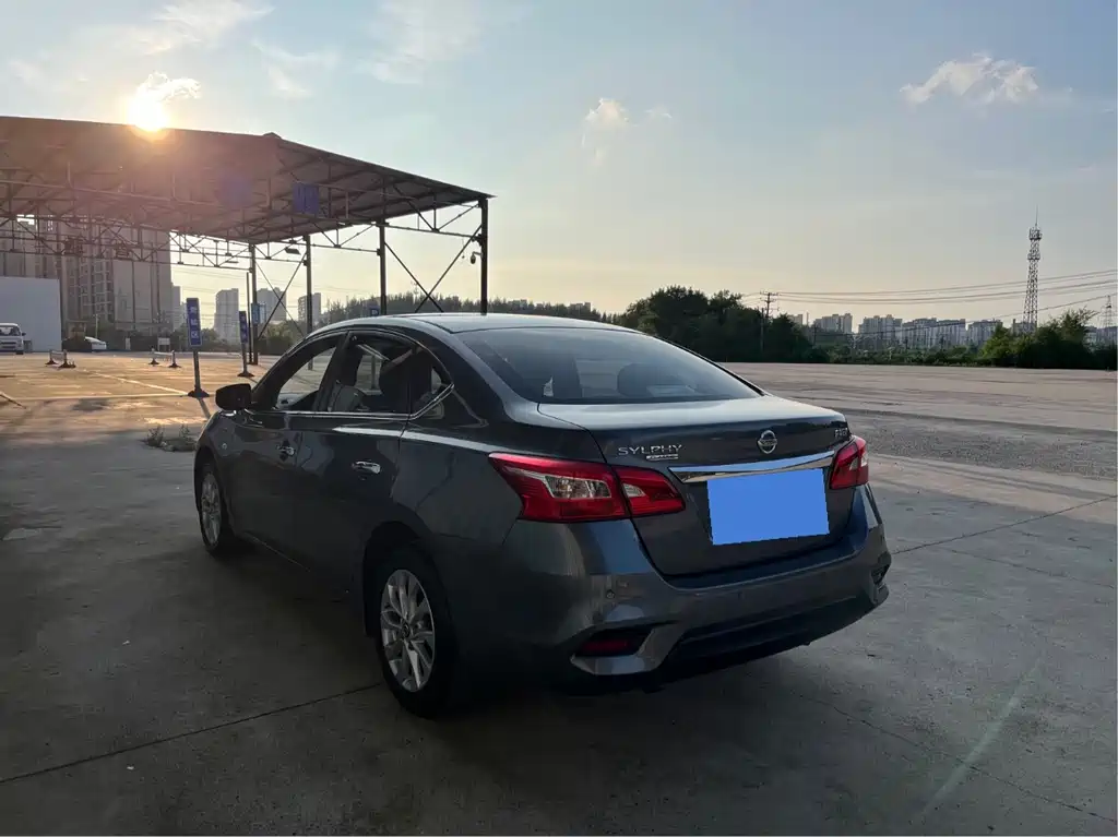 Nissan Sylphy 2023 — фото 15