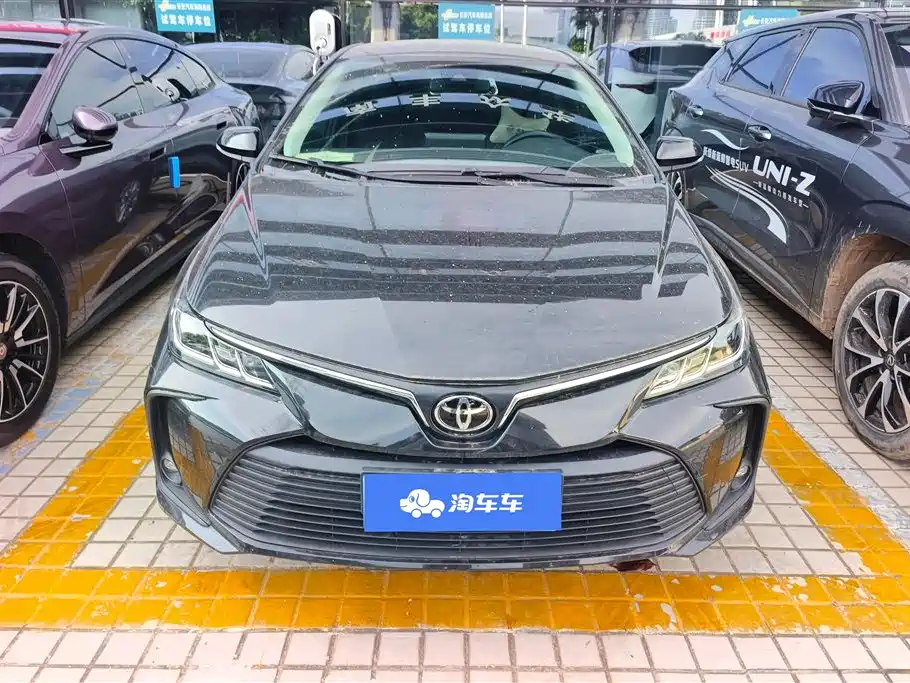 Toyota Corolla 2023 — фото 2