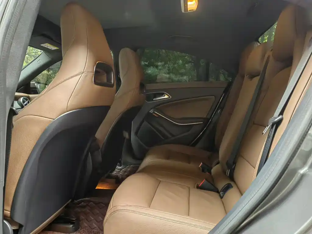 Mercedes-Benz CLA 2014
