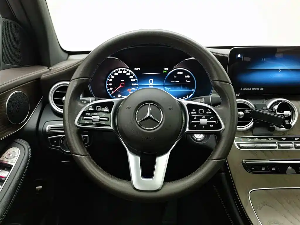 Mercedes-Benz GLC 2022 — фото 11