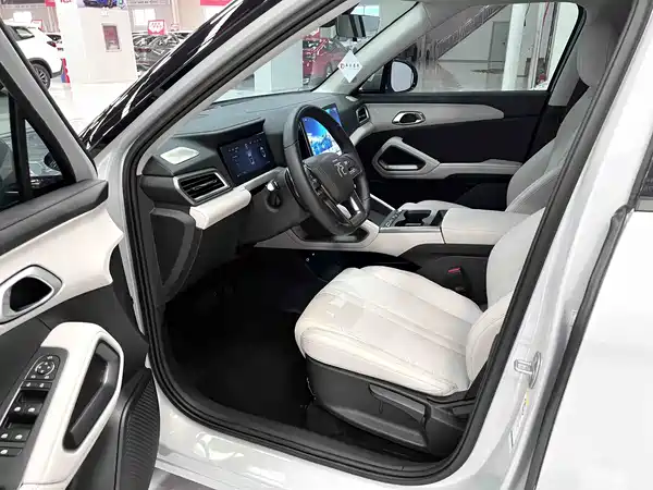 BYD Yuan UP 2025