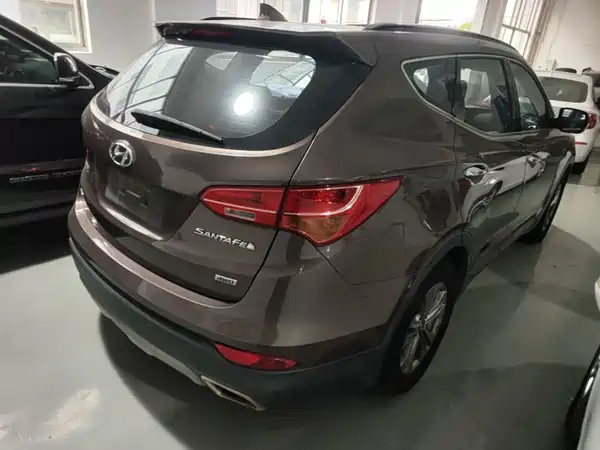 Hyundai Santa Fe 2016