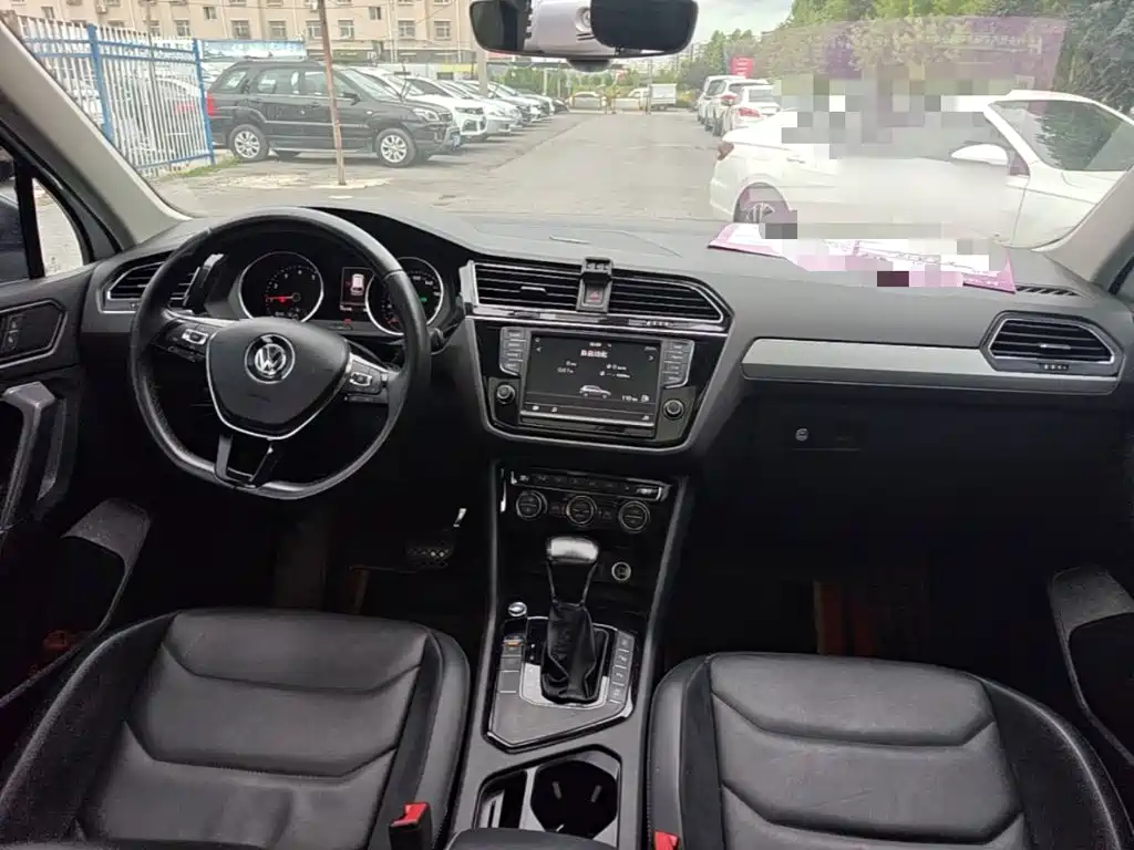 Volkswagen Tiguan L 2017 — фото 10