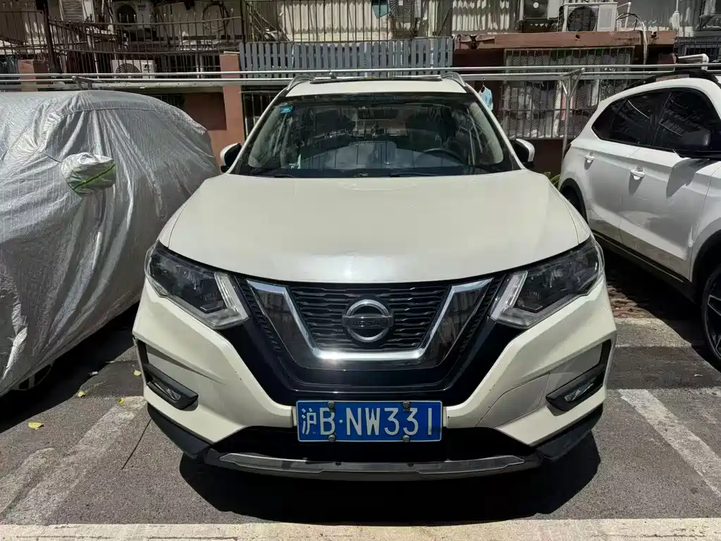 Nissan X-Trail 2017 — фото 2