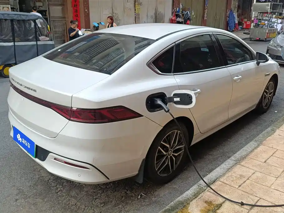 BYD Qin PLUS 2021 — фото 3