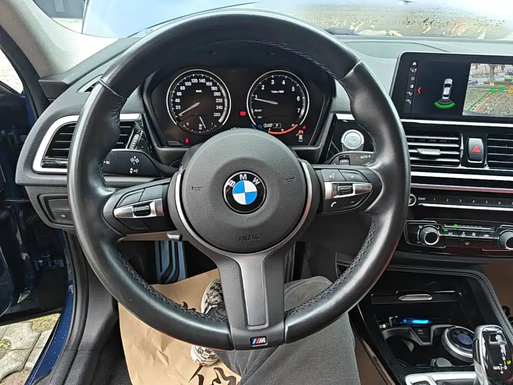 BMW 1 Series 2021 — фото 11