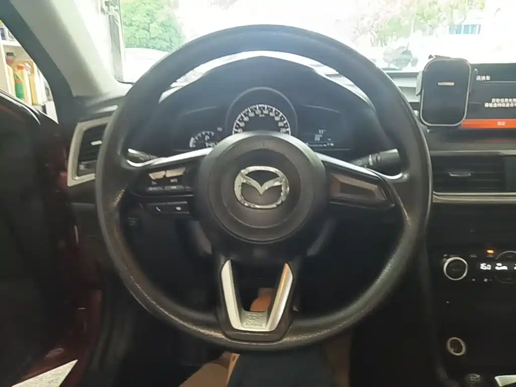 Mazda 3 Angkesela 2017 — фото 11