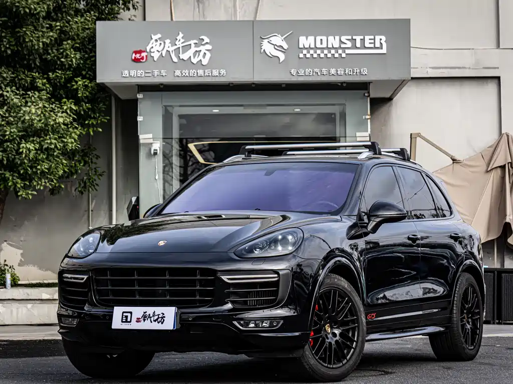 Porsche Cayenne 2016 — фото 1