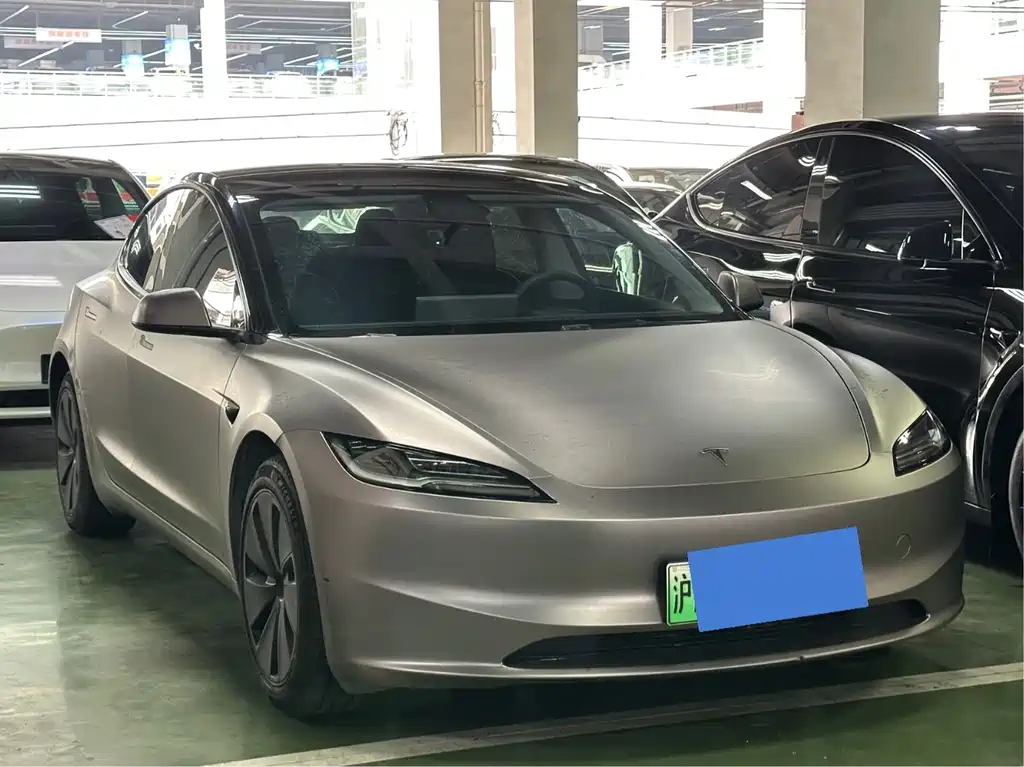 Tesla Model 3 2024 — фото 17