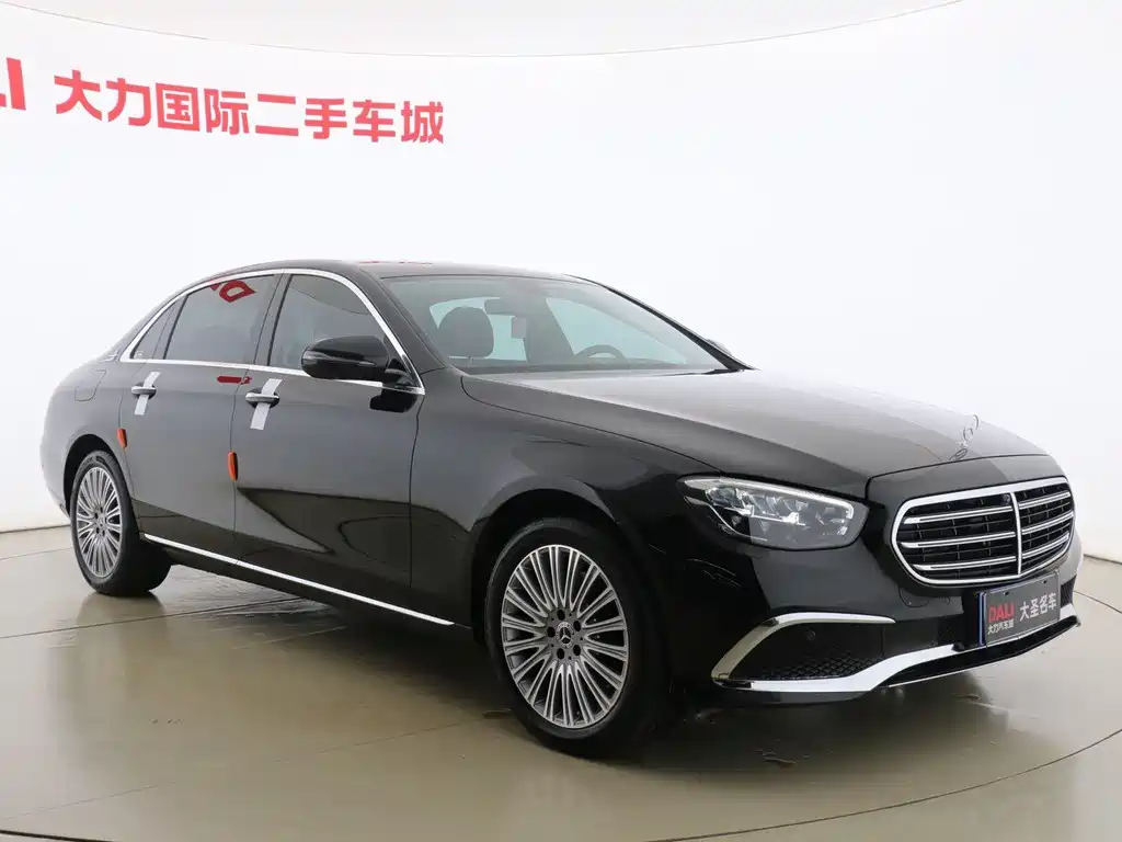 Mercedes-Benz E-Class 2022 — фото 3