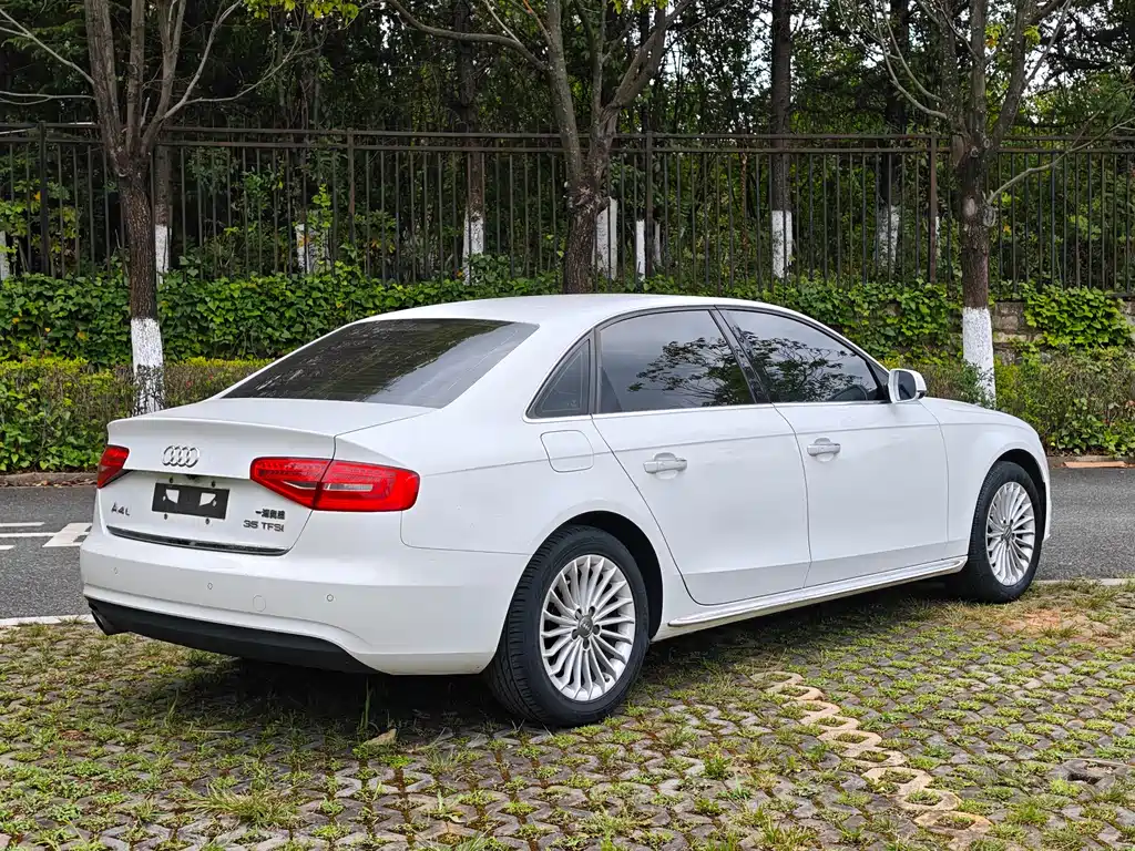 Audi A4L 2016 — фото 4