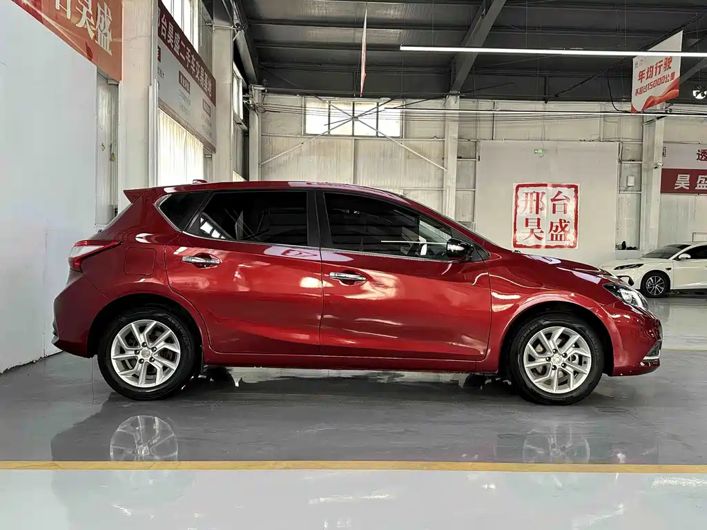 Nissan Tiida 2021