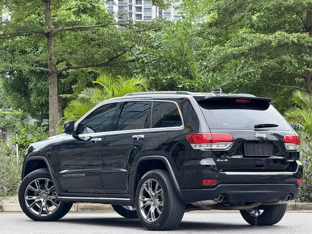 Jeep Grand Cherokee 2021 — фото 4