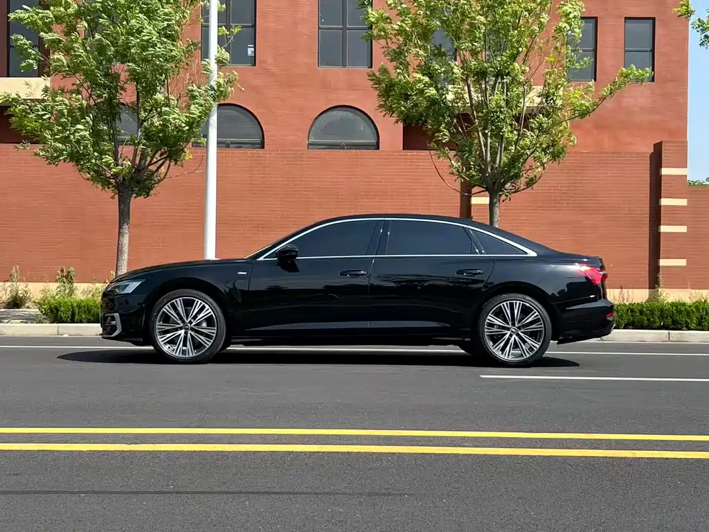 Audi A6L 2022 — фото 4
